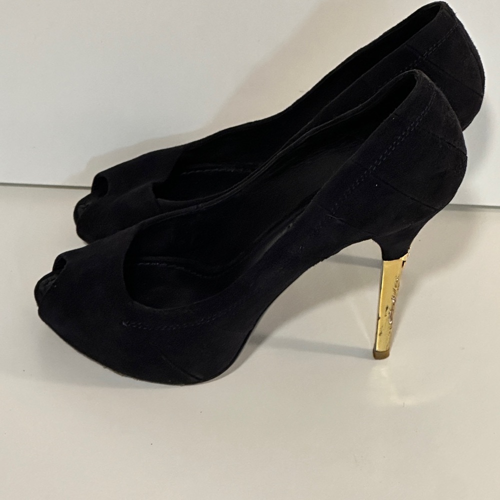 Louis Vuitton Black and Gold Peep-Toe Heels - Picture 15 of 16